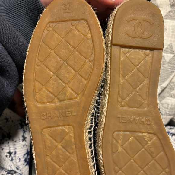 CHANEL TWEED ESPADRILLES! (With Original box and bag) SIZE 37 BLACK - Picture 7 of 8